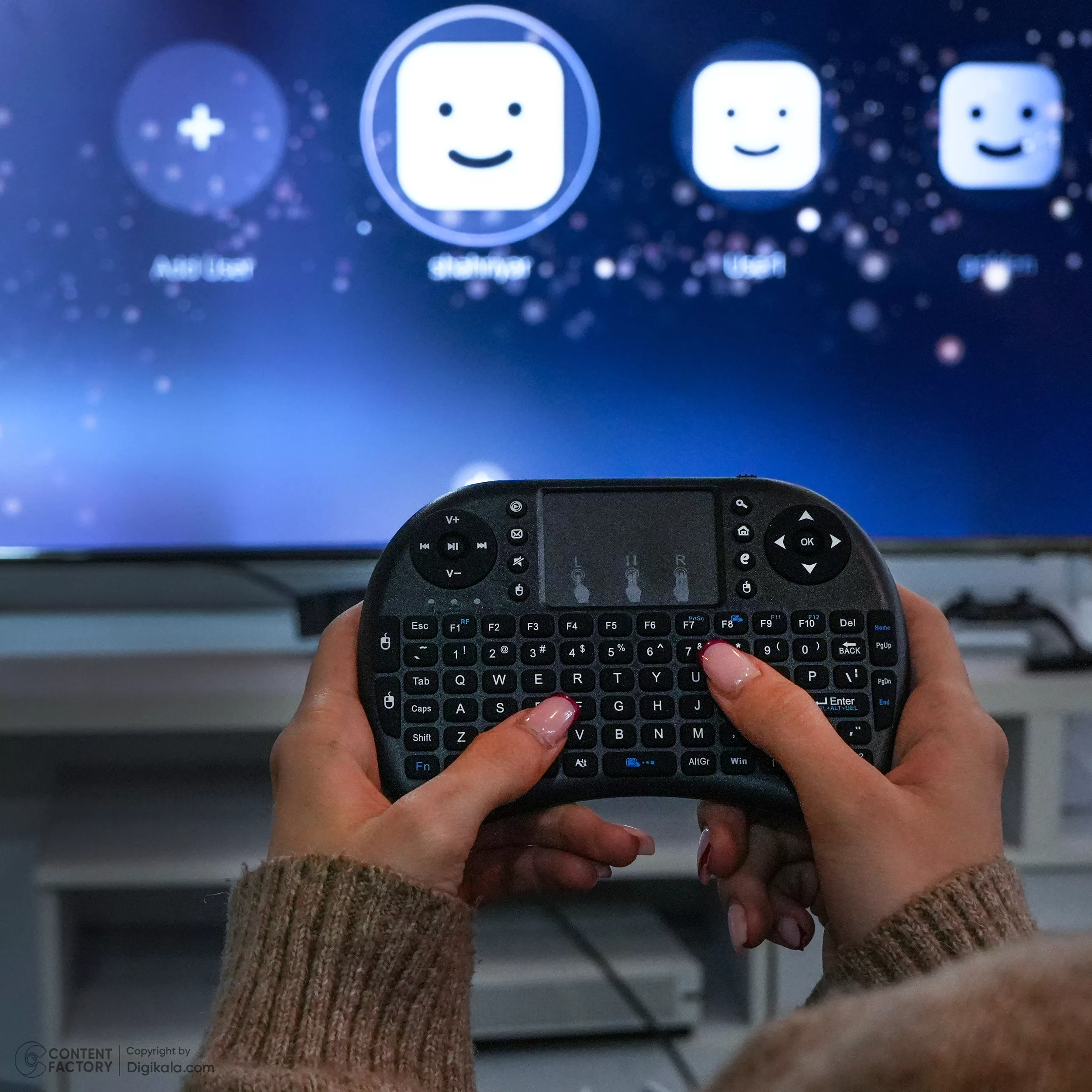 مینی کیبورد بی سیم مدل WIFI 2.4GHz