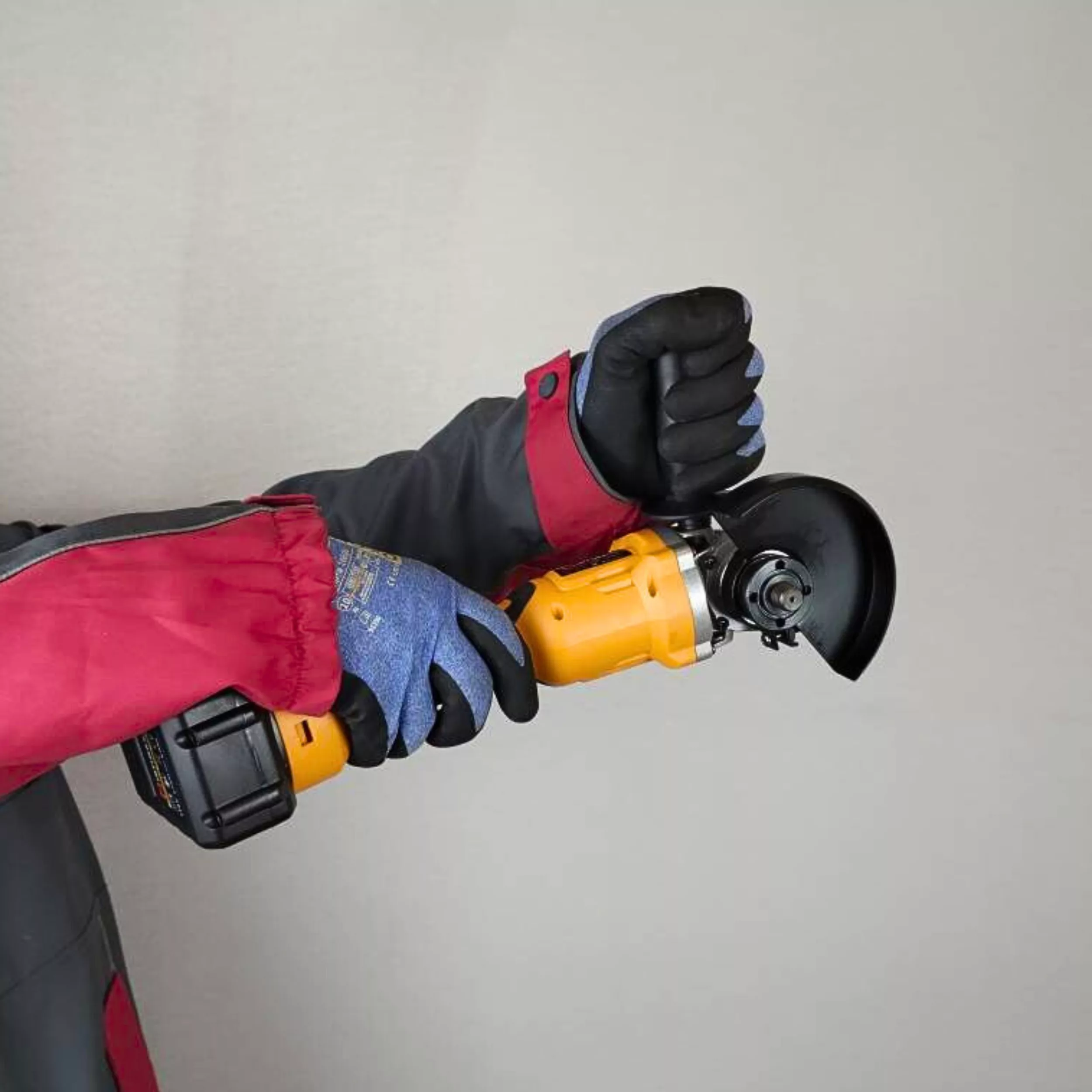 مینی فرز شارژی براشلس اینتیمکث مدل 0463