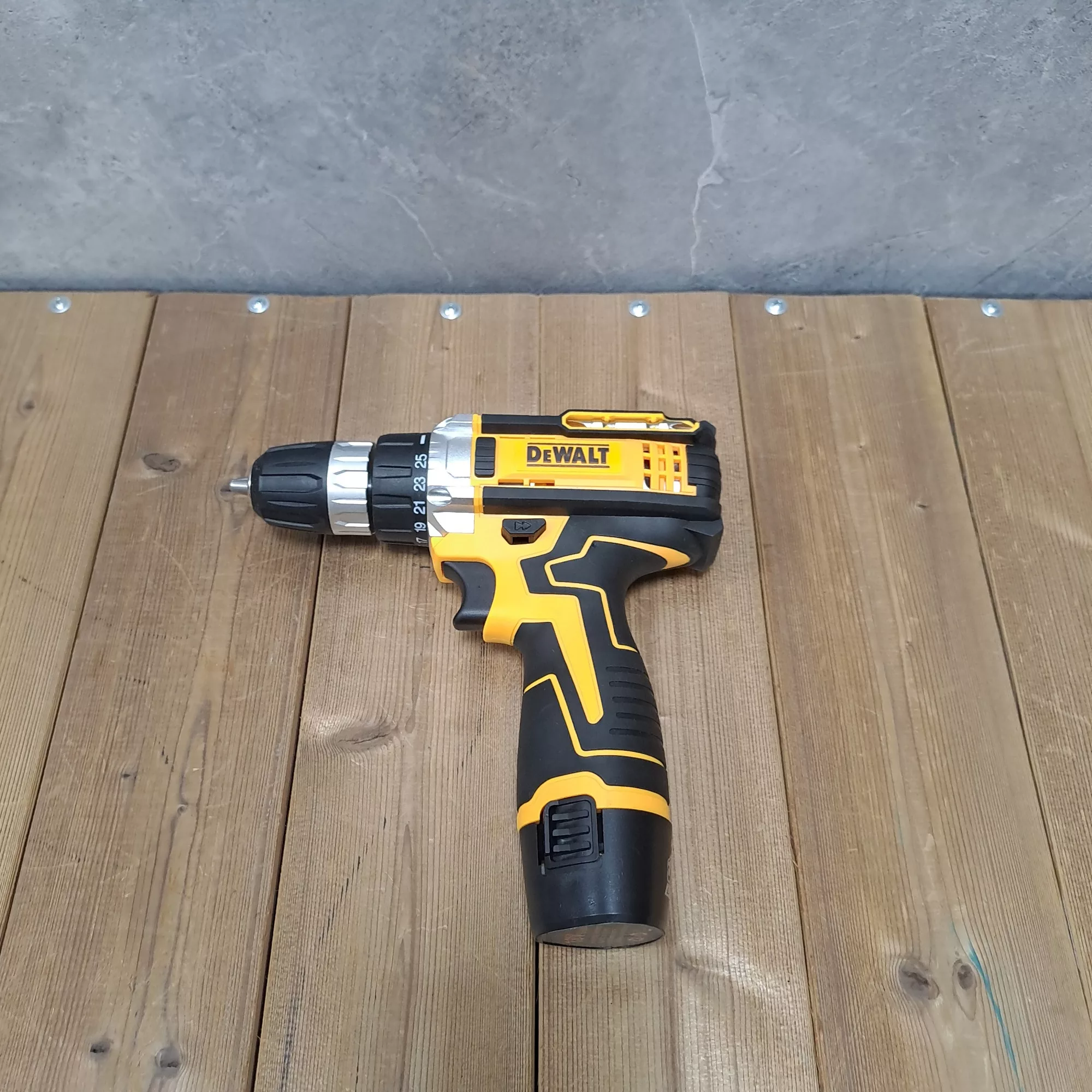 دریل پیچ گوشتی شارژی صنعتی  مدل 18V کد 01