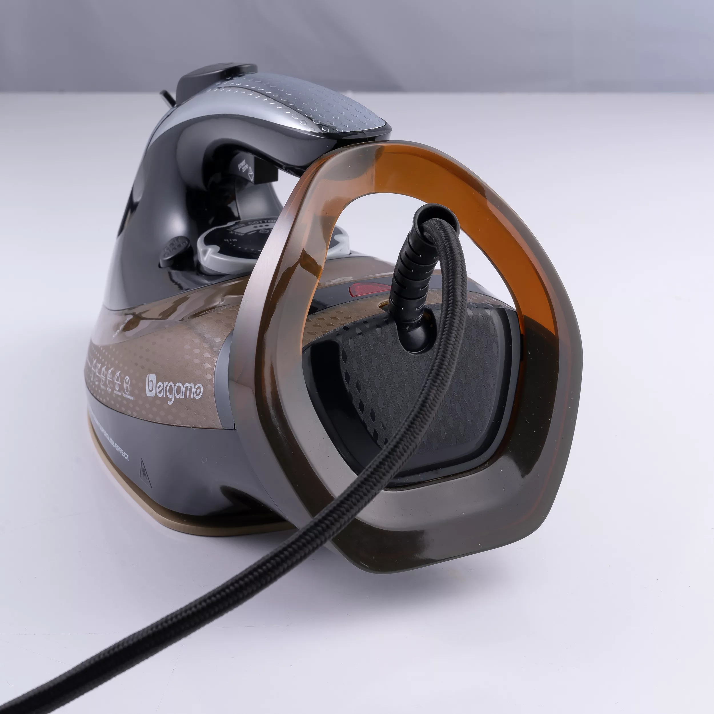 اتو بخار برگامو مدل BG-SI1174SCB