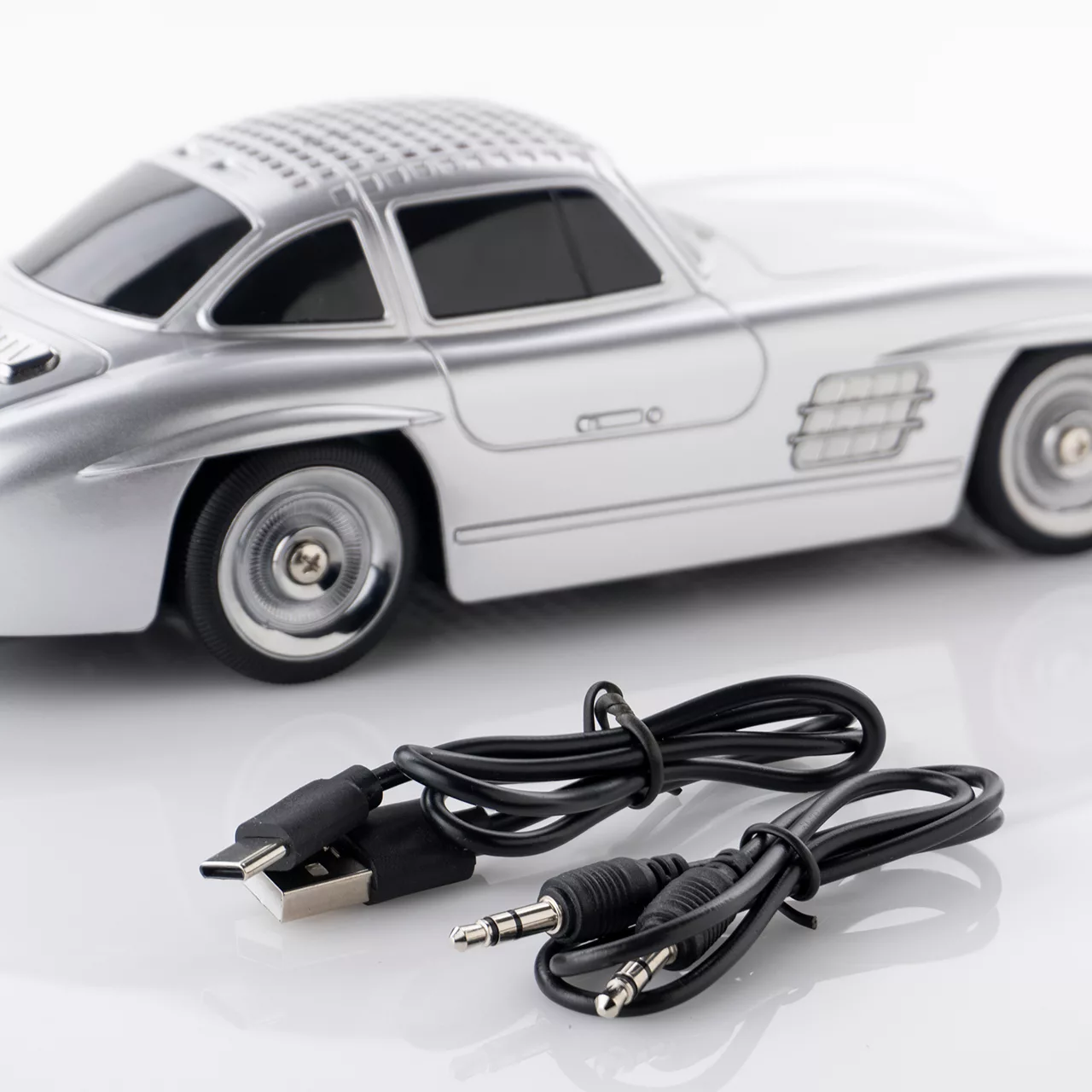 اسپیکر قابل حمل گیفت کالکشن مدل ws300sl