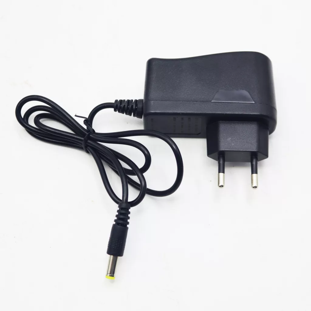 دریل پیچ گوشتی شارژی  10 میلیمتری 12 ولت باس کد YP-12V