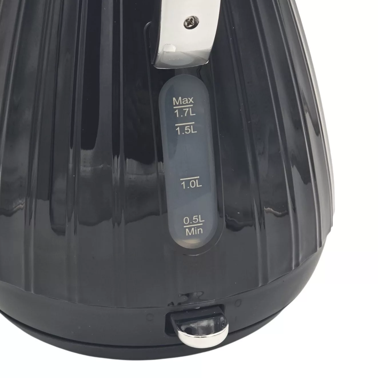 کتری برقی ولگا مدل V-135 گنجایش 1.7 لیتر