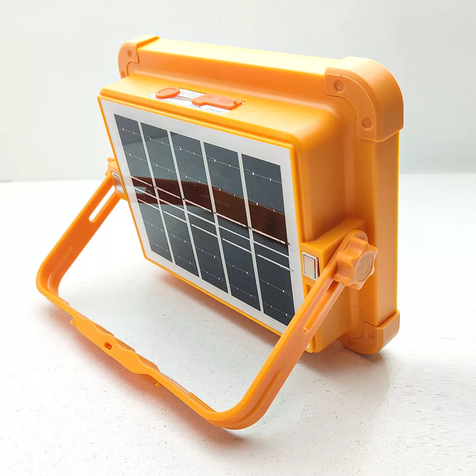 اسپیکر بلوتوثی قابل حمل مدل سولار طرح پروژکتور رقص نور