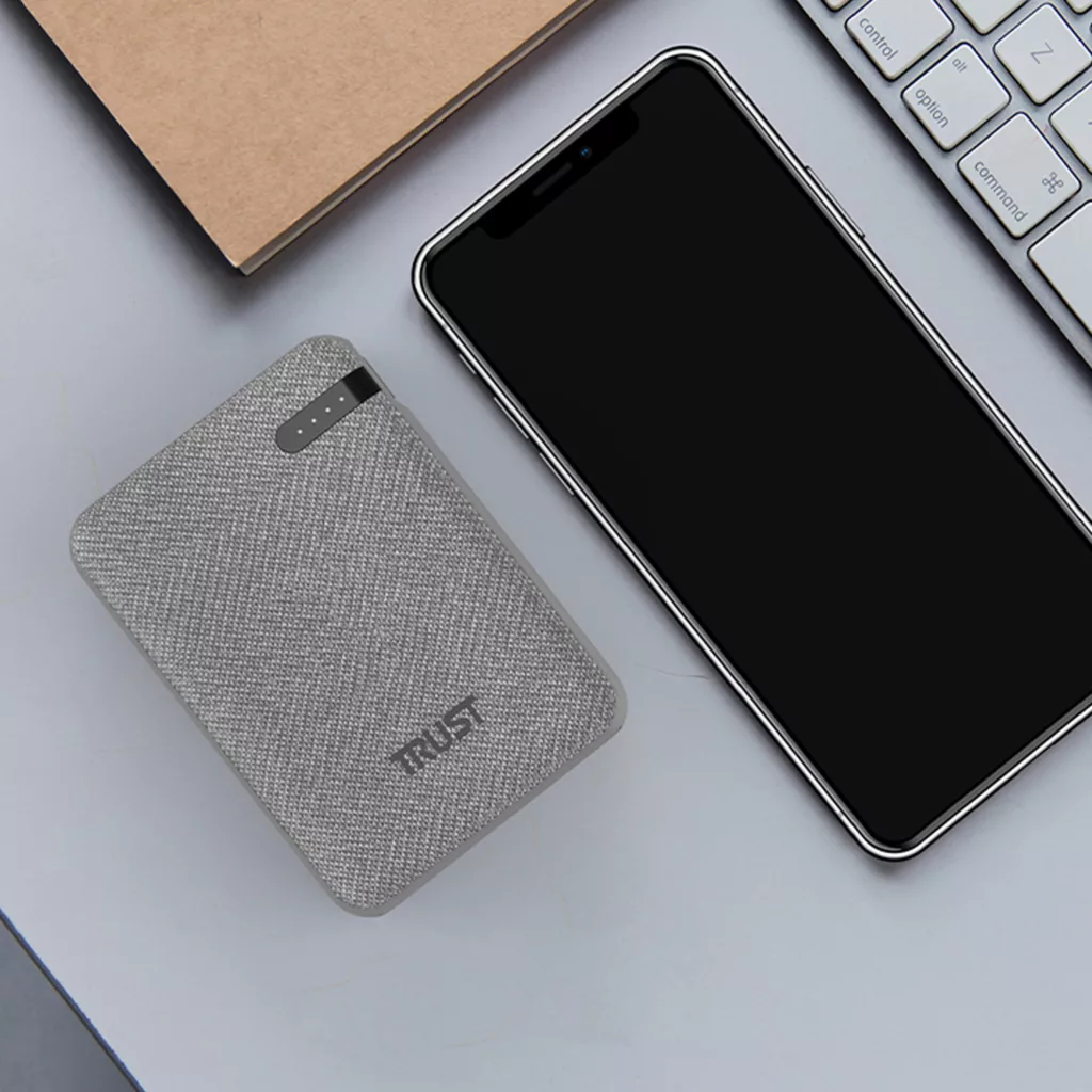 پاوربانک تراست مدل P222D ظرفیت 10000 میلی آمپر ساعت