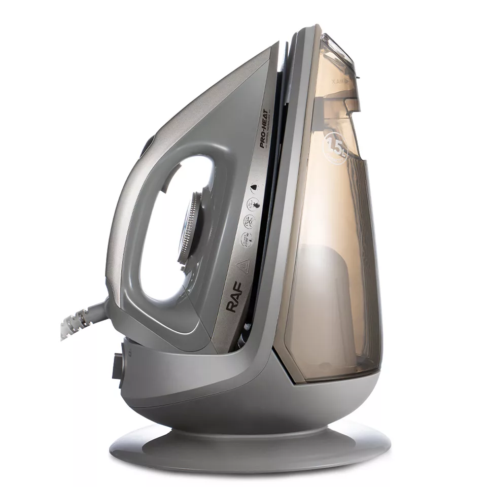 اتو مخزن‌دار 2200 وات راف مدل R.1357