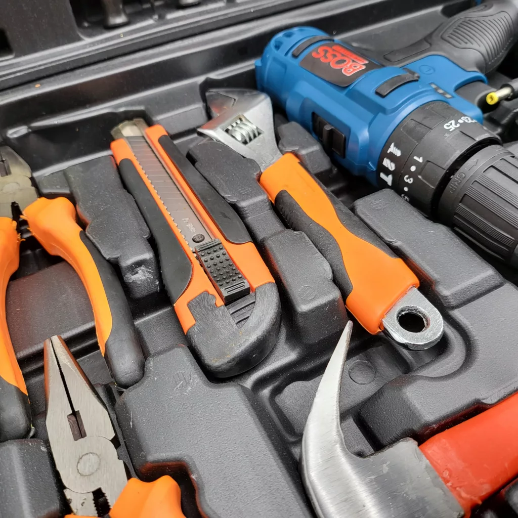 مجموعه 98 عددی دریل پیچ گوشتی چکشی شارژی باس مدل Life Style