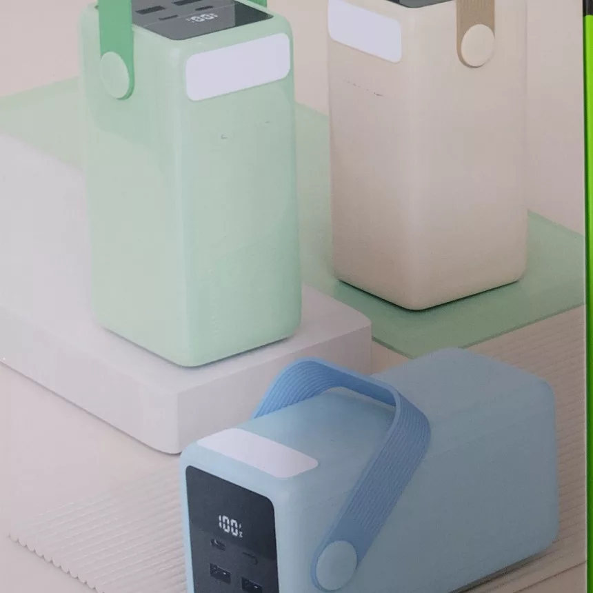 پاوربانک مدل 22.5wظرفیت 60000 میلی آمپر ساعت به همراه کابل تبدیل USB-C