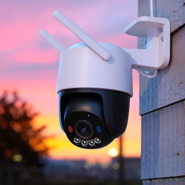 دوربین مداربسته هوشمند آیمو مدل Cruiser SC 3MP