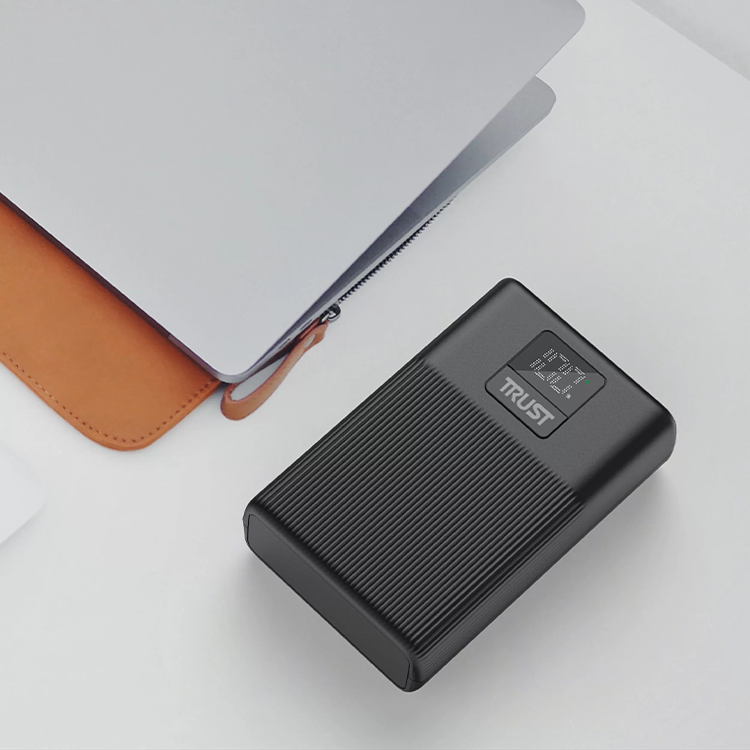 پاوربانک تراست مدل P265D ظرفیت 10000 میلی آمپر ساعت