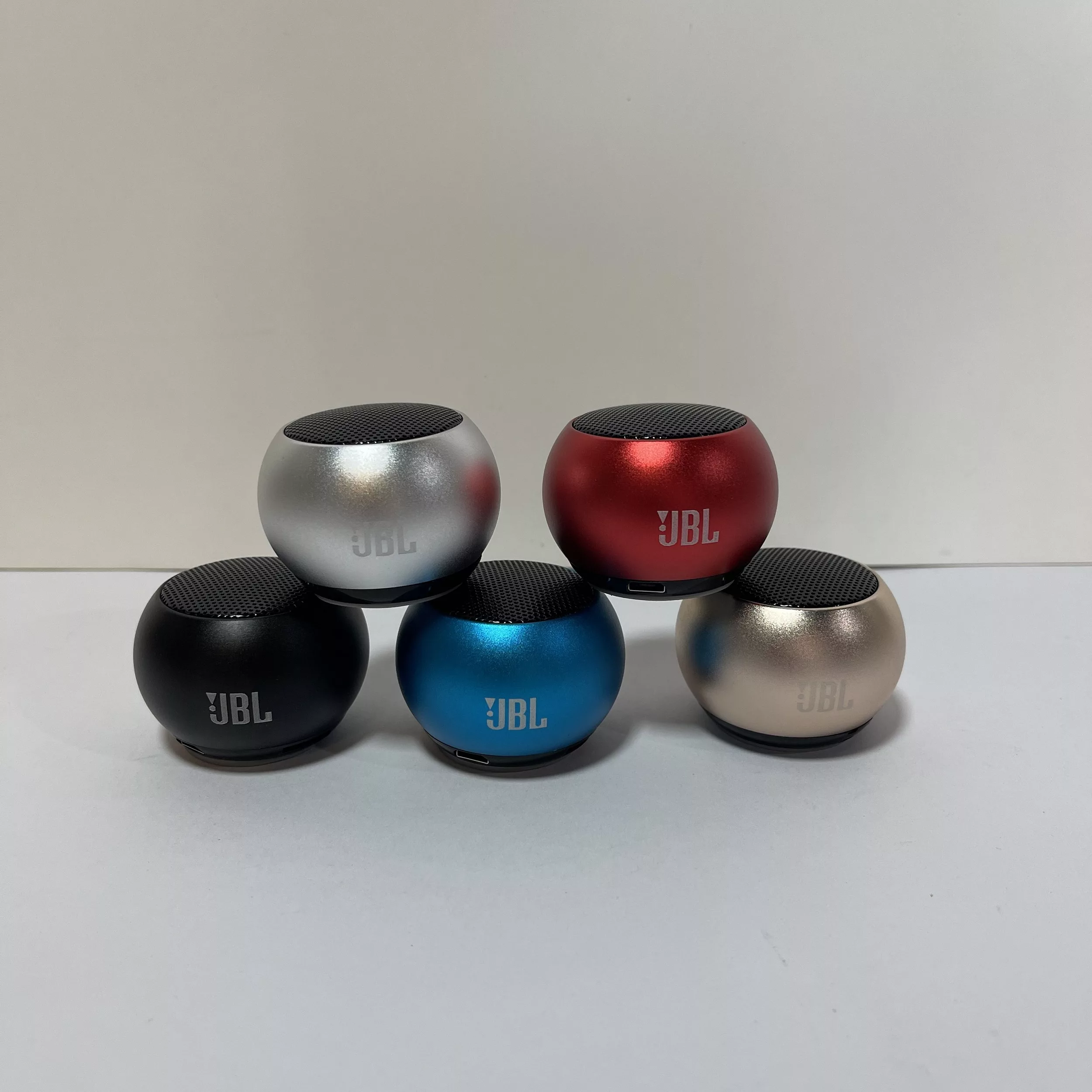 اسپیکر بلوتوثی قابل حمل مدل انگشتی