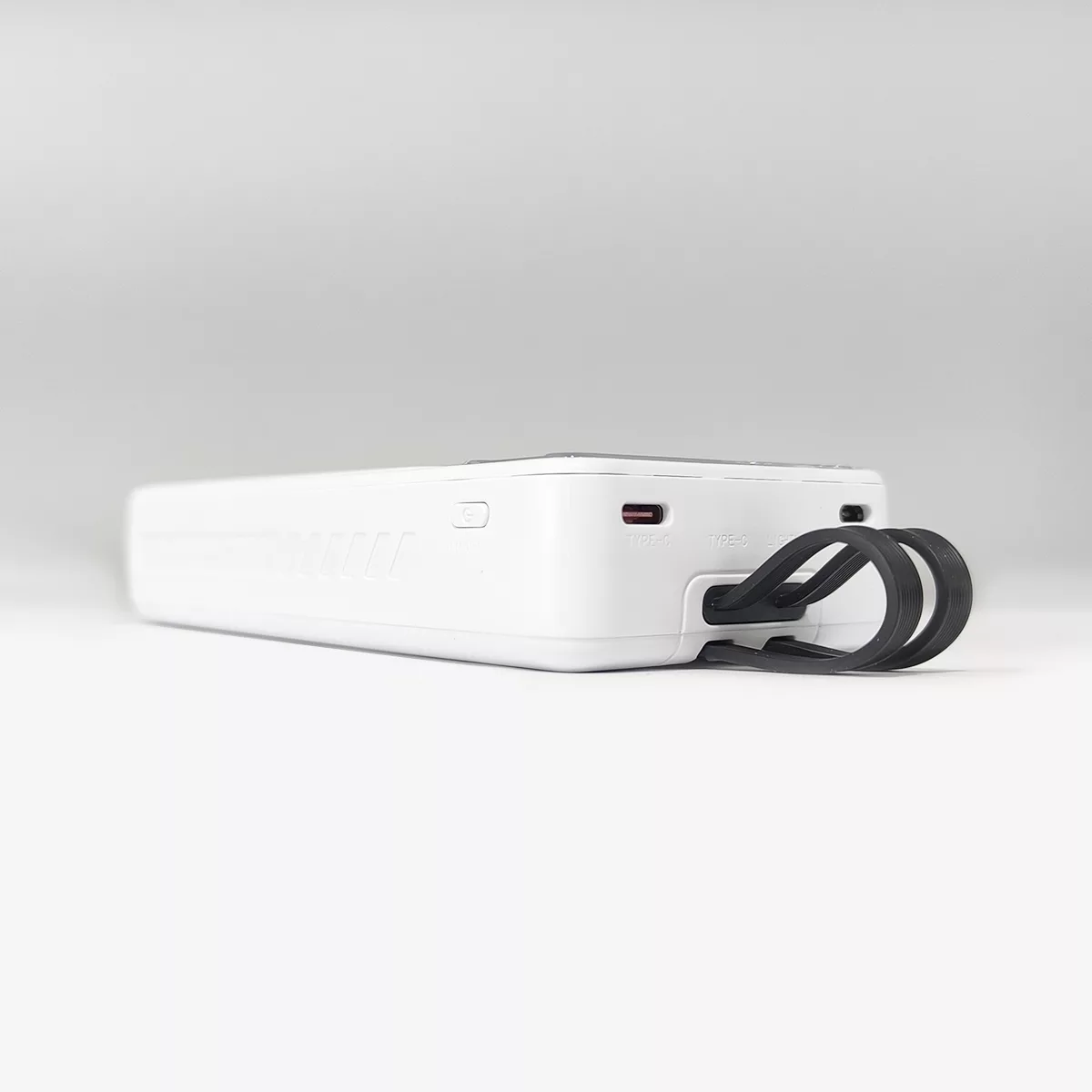 پاوربانک مدل XP220 ظرفیت 20000 میلی آمپر ساعت