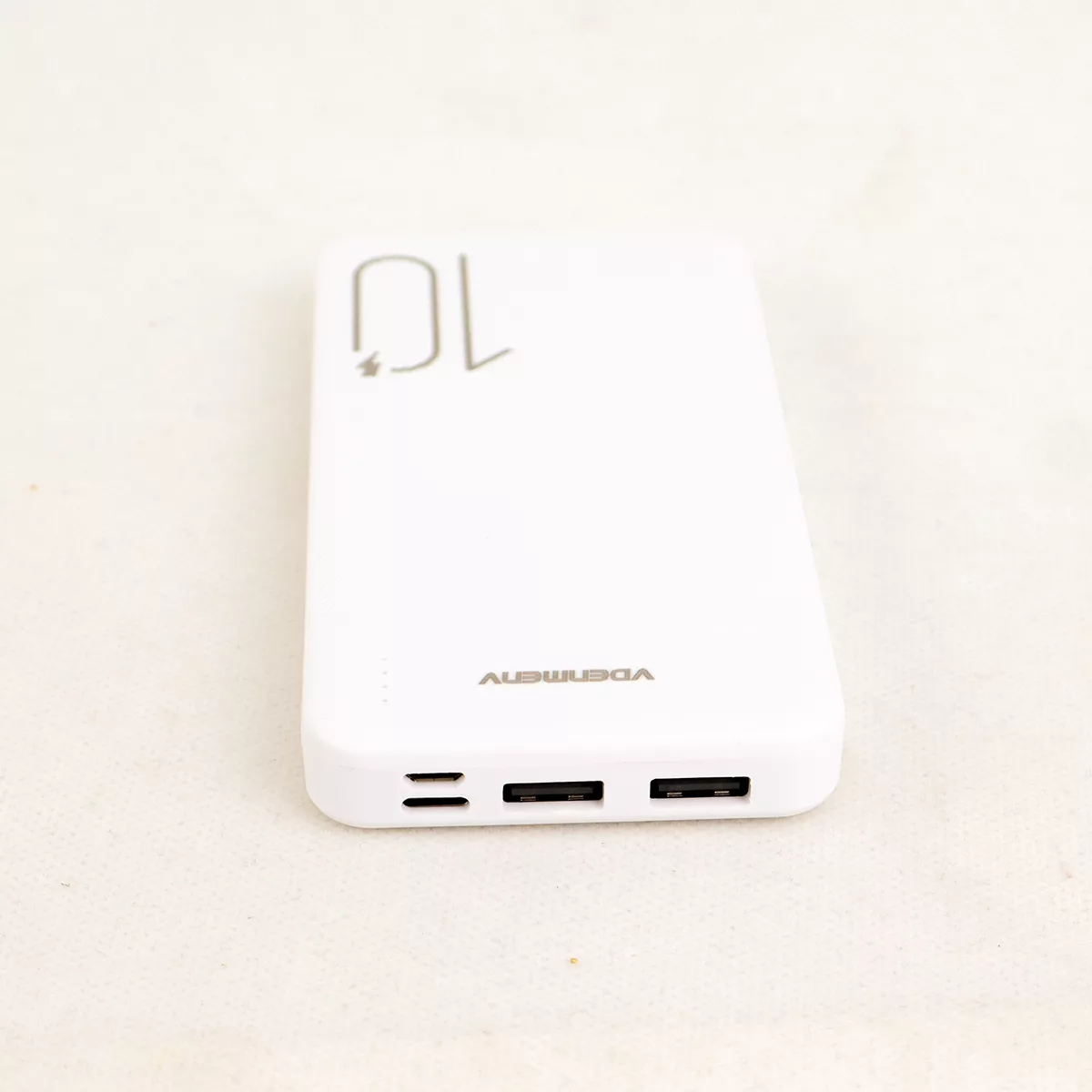 پاور بانک مدل DP09  ظرفیت 10000 میلی آمپر ساعت