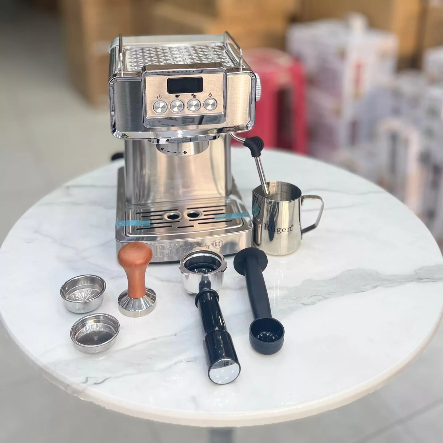 اسپرسو ساز 1800 میلیلیتر روگن استار مدل Rü-2930