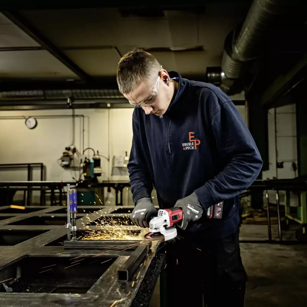 مینی فرز شارژی فلکس مدل L 125 18.0-EC LD / 5.0 Set