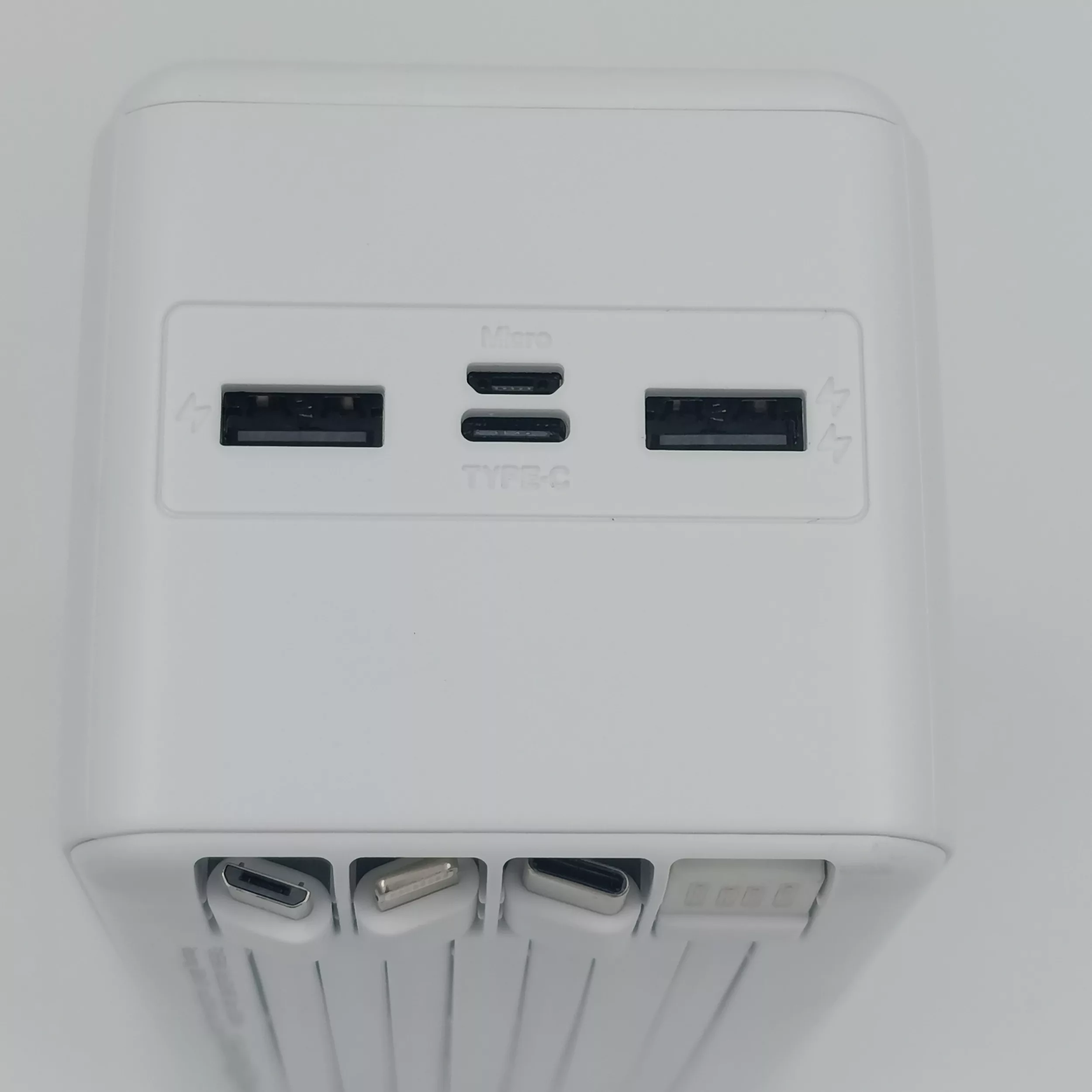 پاور بانک کالوس مدل solar560 ظرفیت 50000 میلی آمپر ساعت