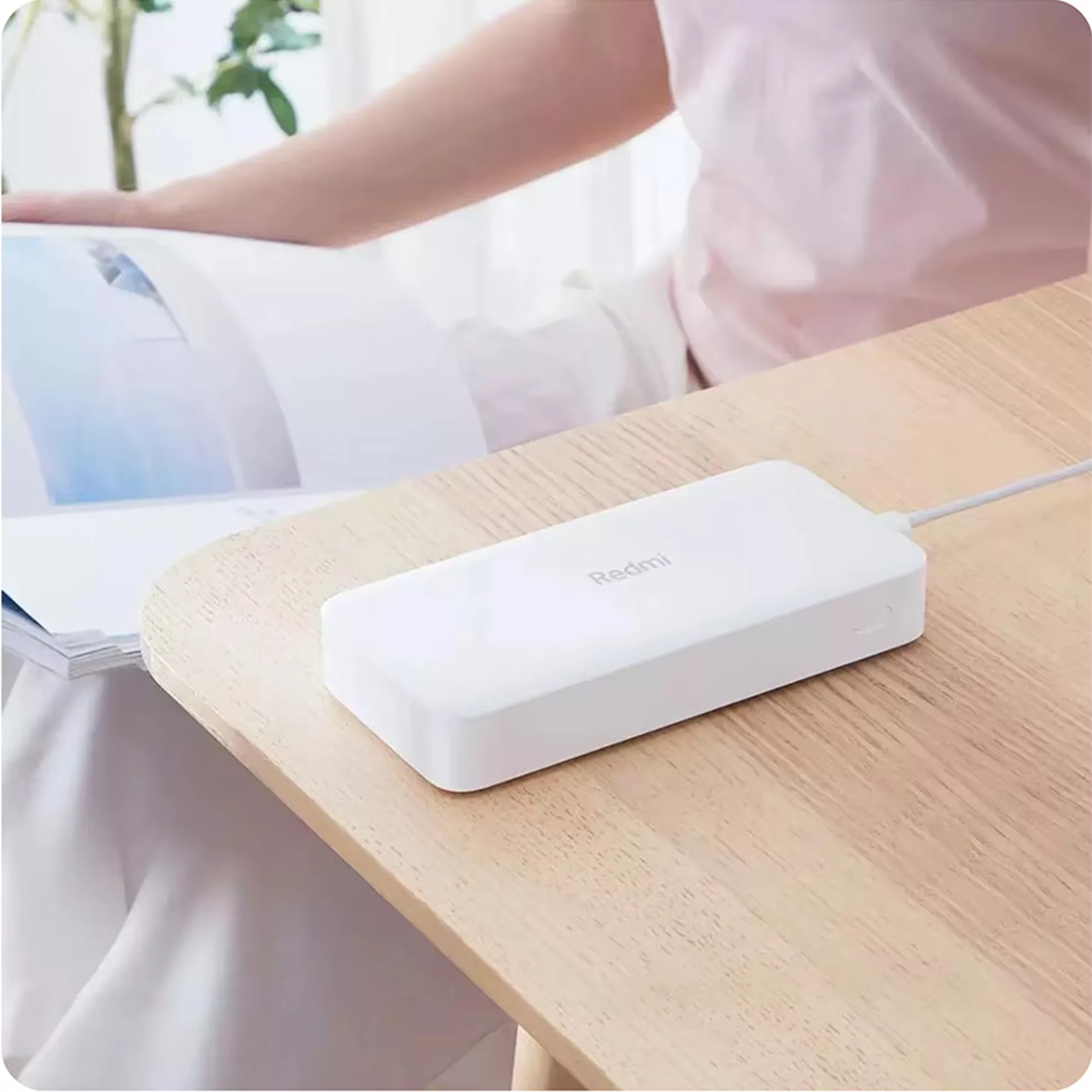 پاوربانک مدل PB200LZM ظرفیت 20000 میلی آمپر ساعت