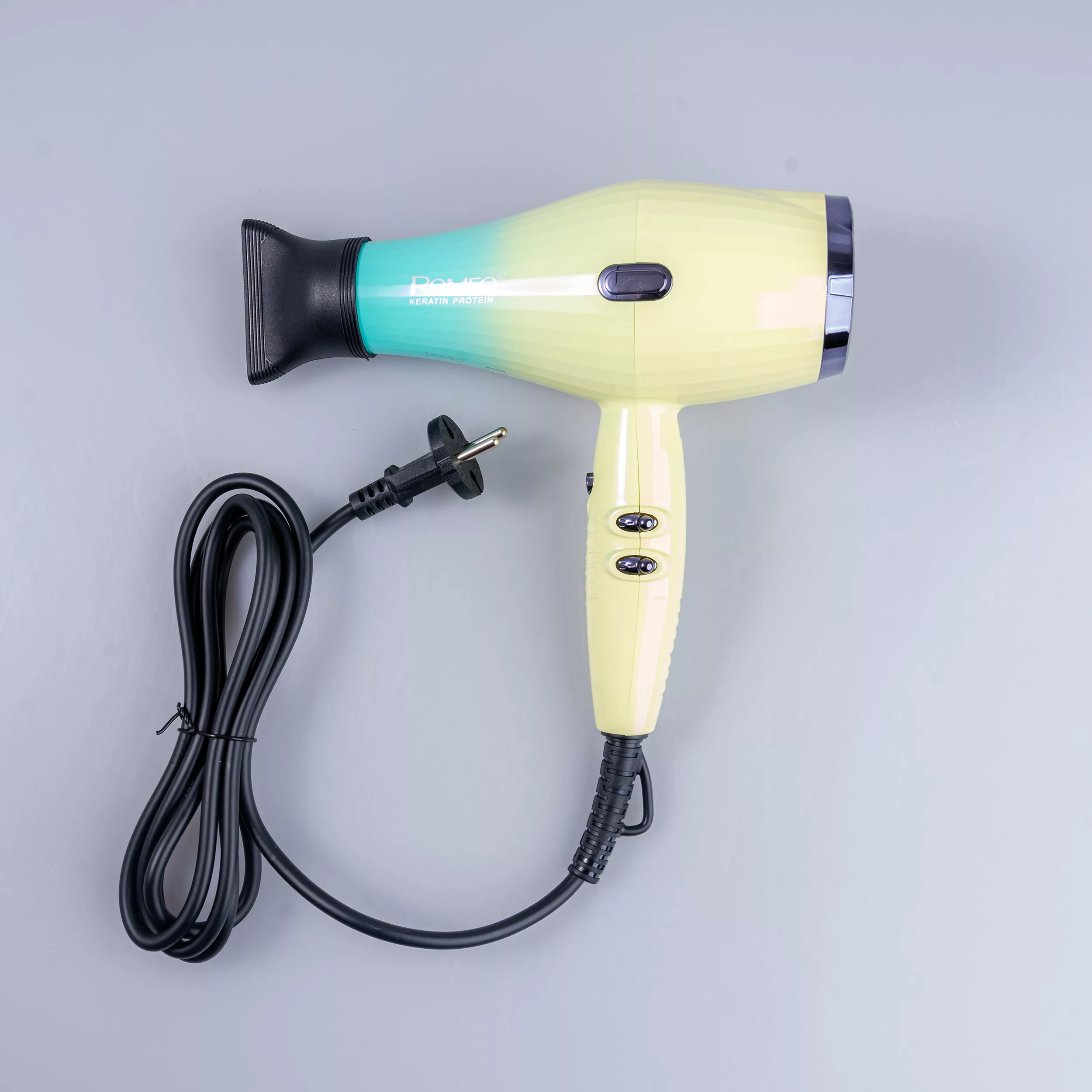 سشوار حرفه ای رومئو مدل RM-5151