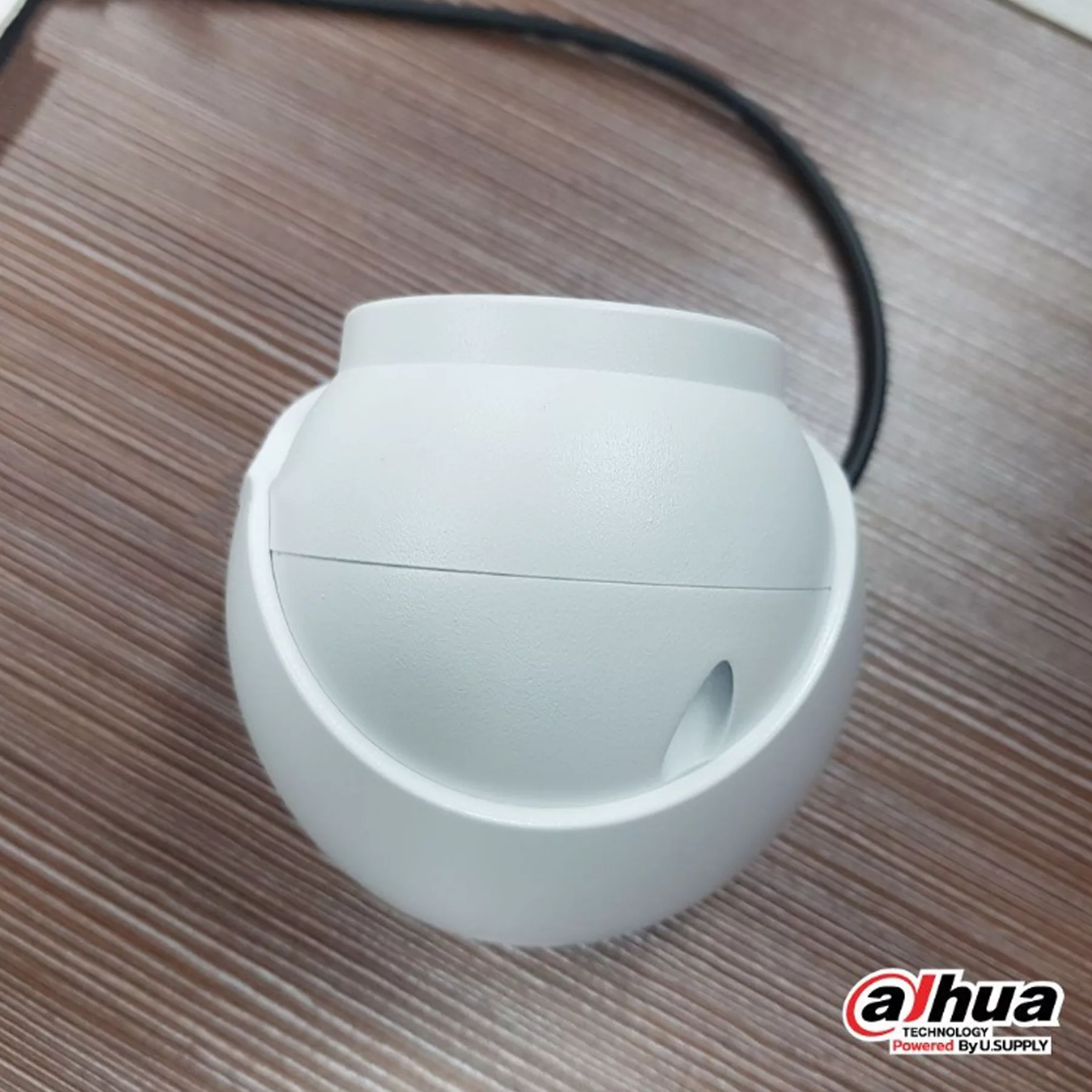 دوربین مداربسته آنالوگ داهوا مدل DH-HAC-HDW1200TRQP-A