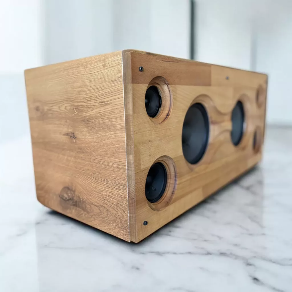 اسپیکر بلوتوثی قابل حمل دکومینال مدل P200