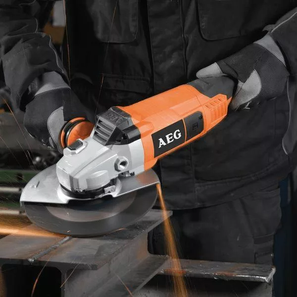 فرز آهنگری آاگ مدل WS 24-180 V