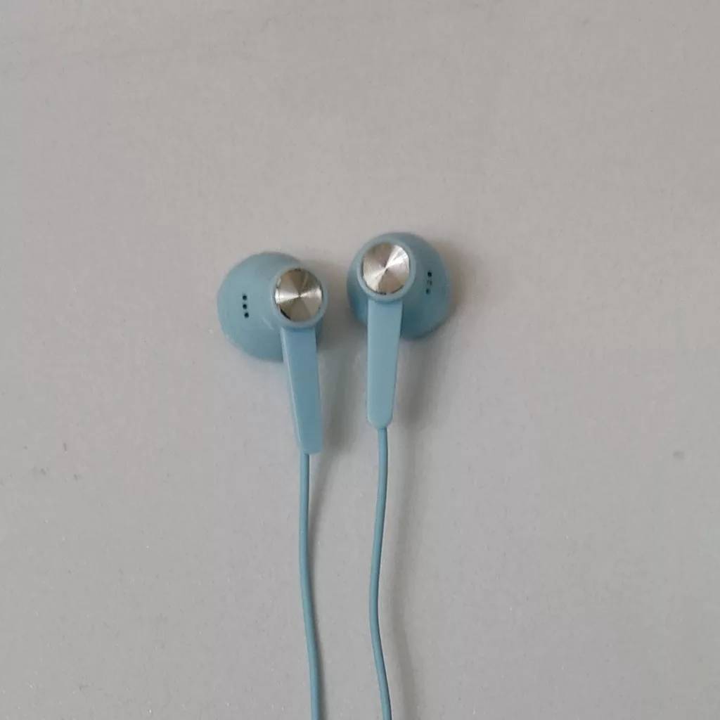 هندزفری مدل R-4