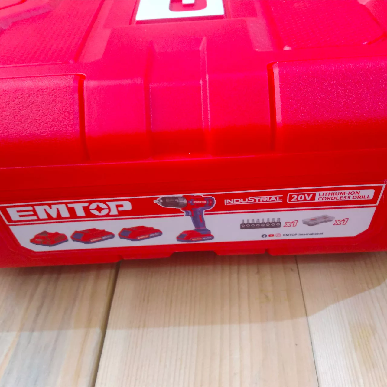 دریل پیچ گوشتی شارژی ایمتاپ مدل ECDL200528 مجموعه 59 عددی