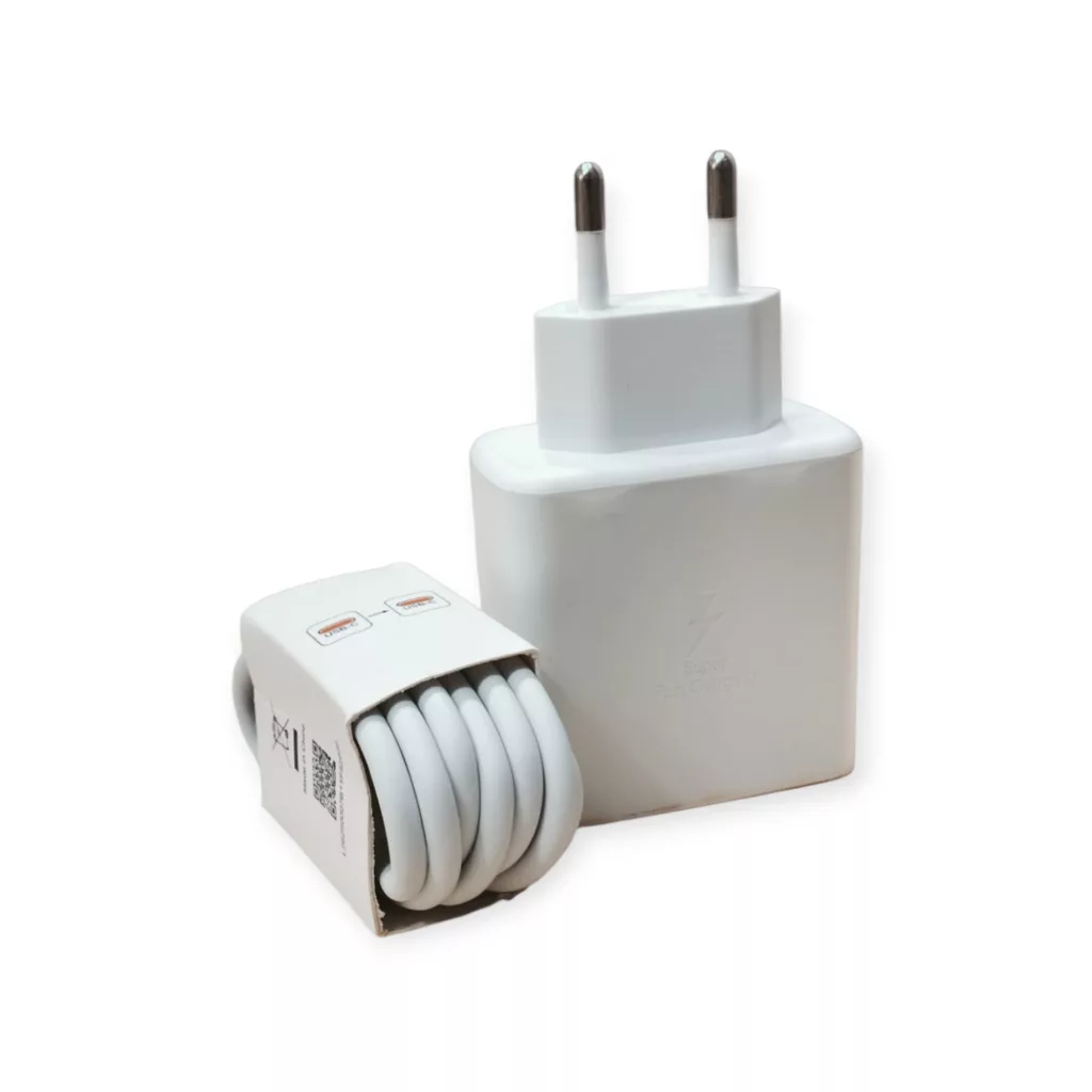 شارژر دیواری 67 وات مدل MDY-12-EF به همراه کابل تبدیل USB-C