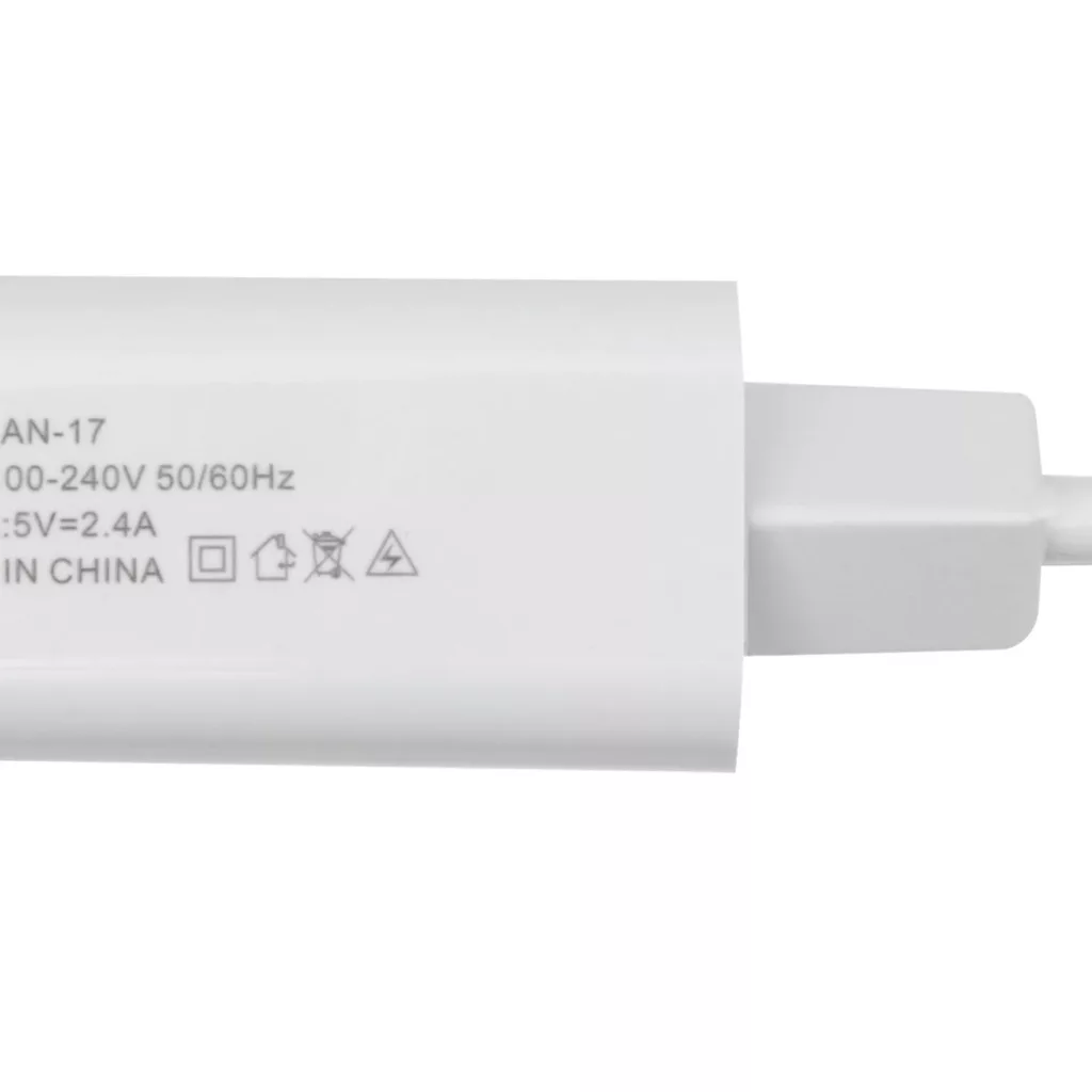 شارژر دیواری آرسون مدل AN-17 به همراه کابل تبدیل لایتنینگ