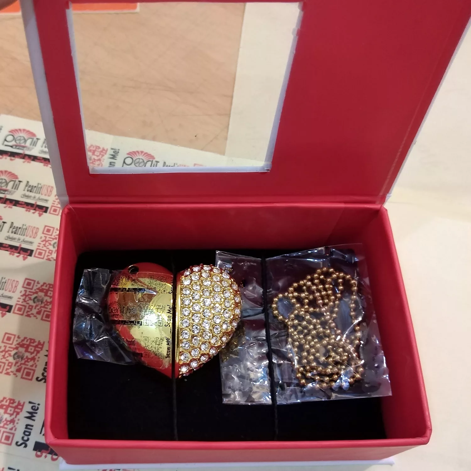 فلش مموری پرلیت یو اس بی طرح قلب مدل UJ-004 ظرفیت 128 گیگابایت