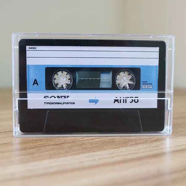 فلش مموری طرح نوارکاست مدل Ul-Pv-casstyp01 ظرفیت8گیگابایت