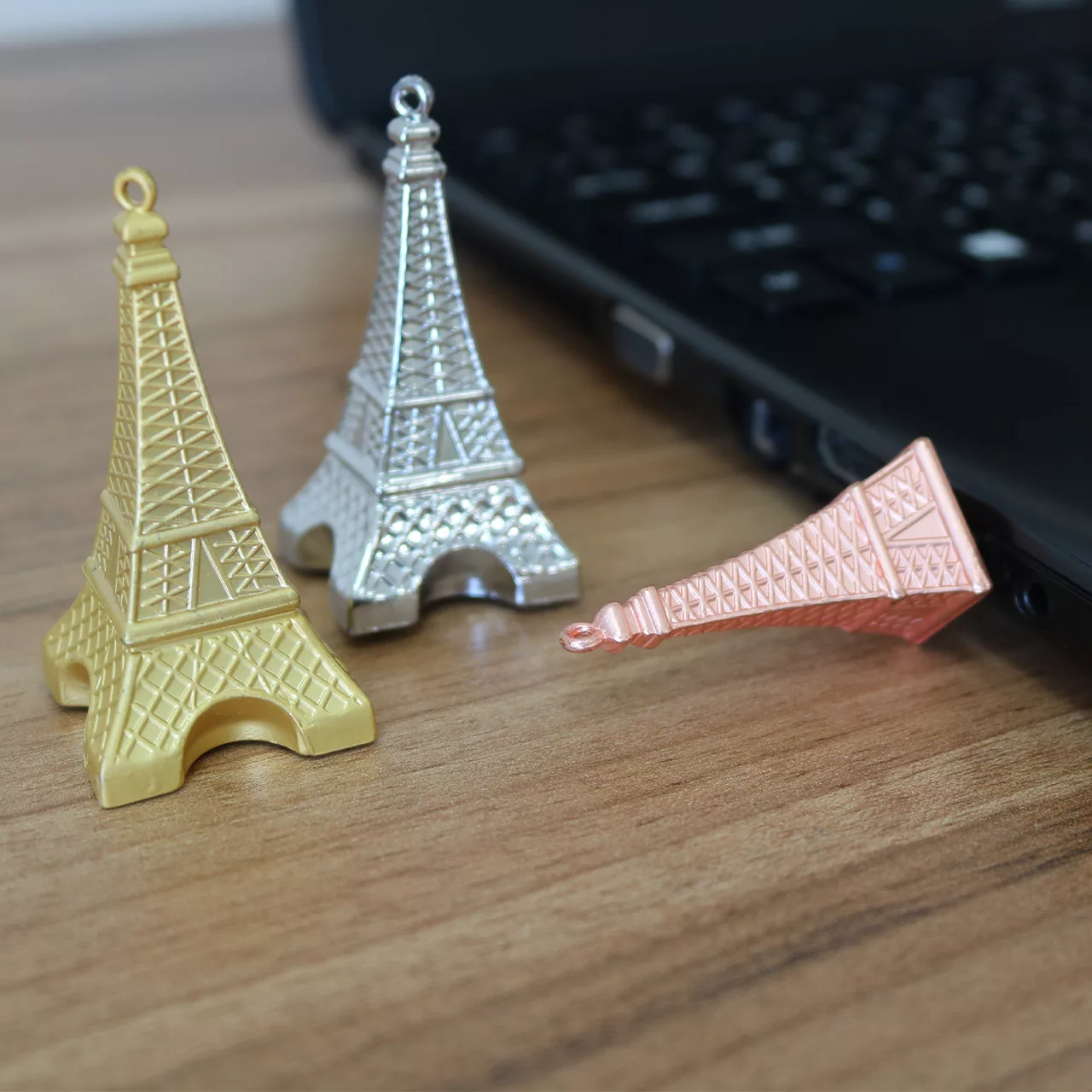 فلش مموری طرح ایفل مدل Ul-Ei01 ظرفیت 64 گیگابایت