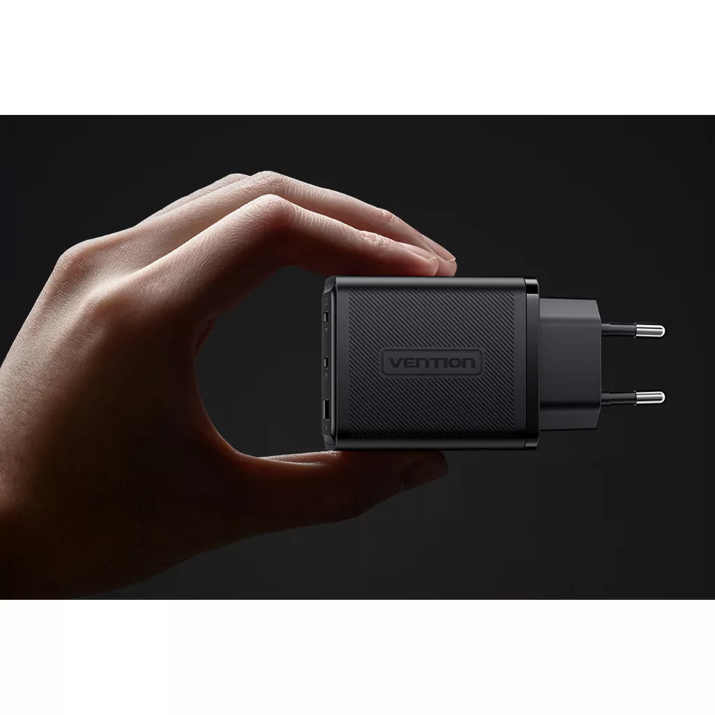 شارژر دیواری 65 وات سه پورت ونشن مدل FERB0-EU