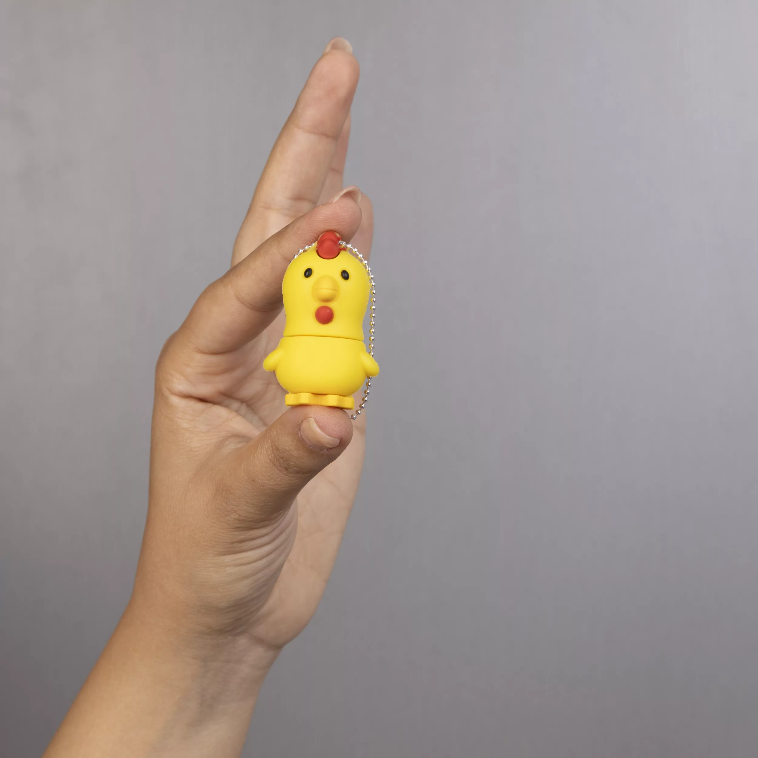 فلش مموری مدل جوجه خروس ظرفیت هشت گیگابایت