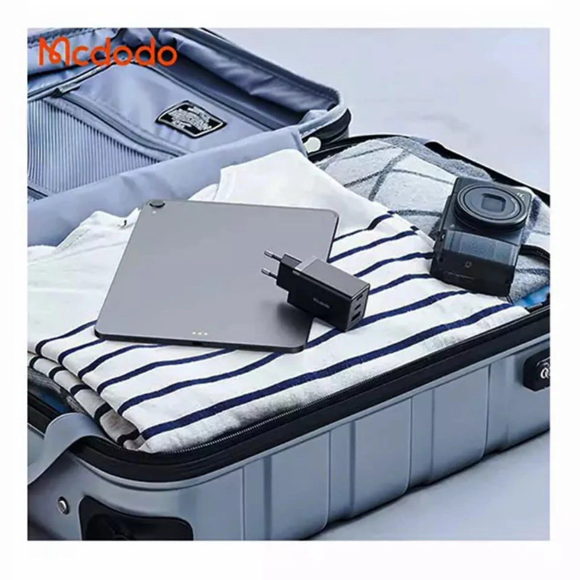 شارژر دیواری67 وات مک دودو مدل  Gan 5 pro ch-1544 به همراه کابل لایتنینگ