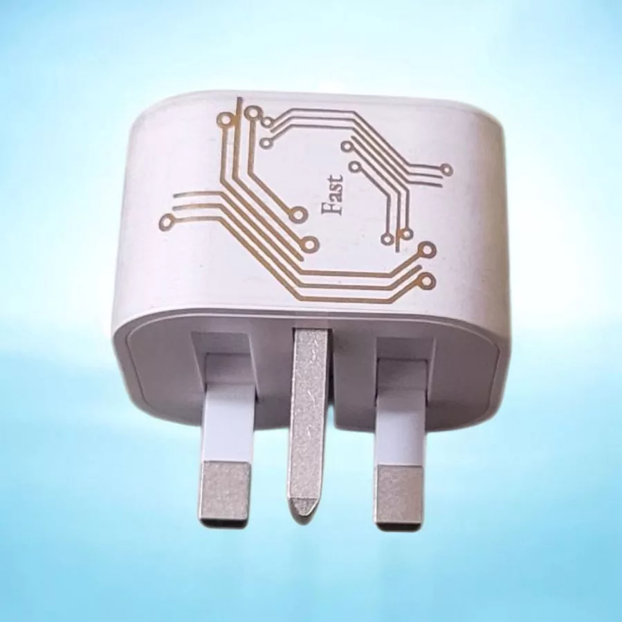 شارژر دیواری 20 وات مدل iph p50