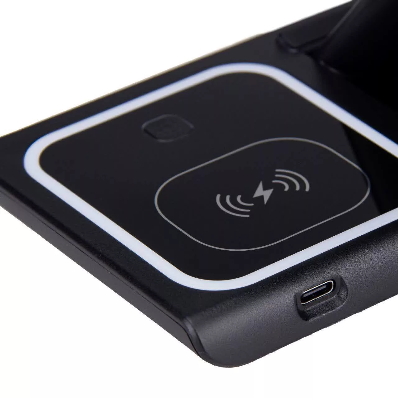 شارژر بی سیم آکو مدل AW-3