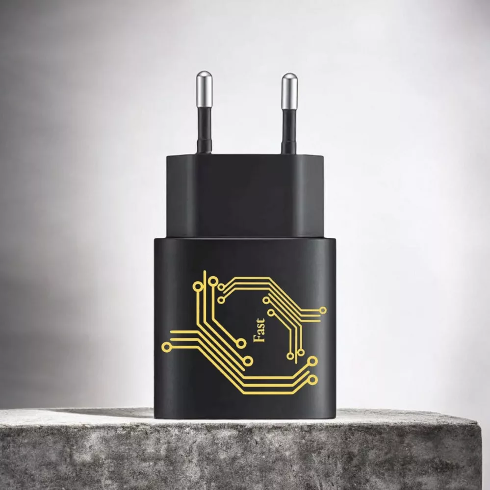 شارژر دیواری 25 وات مدل FAST-B1