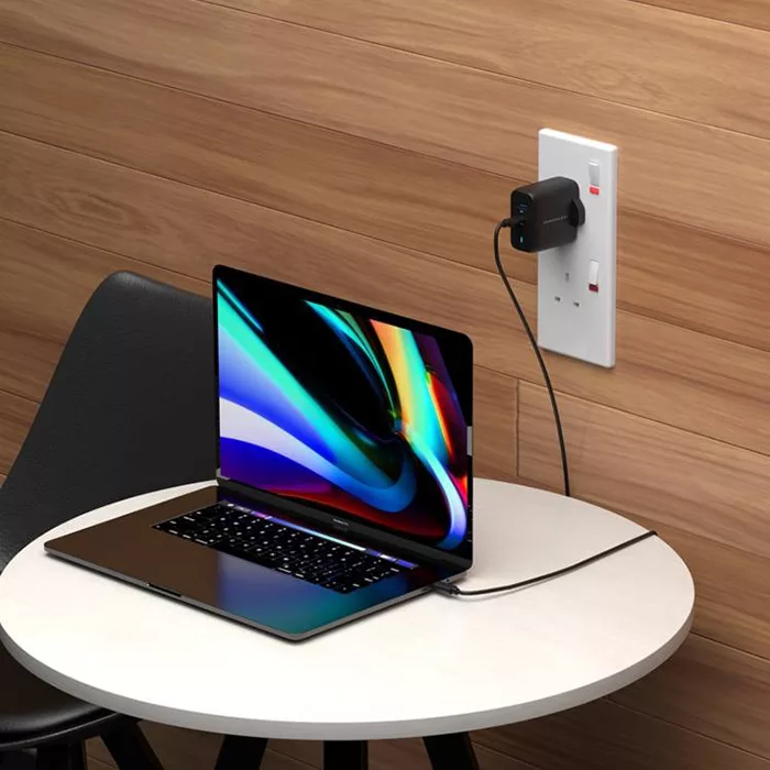 شارژر دیواری 45 وات پاورولوجی مدل PWCUQC004 GaN 45W