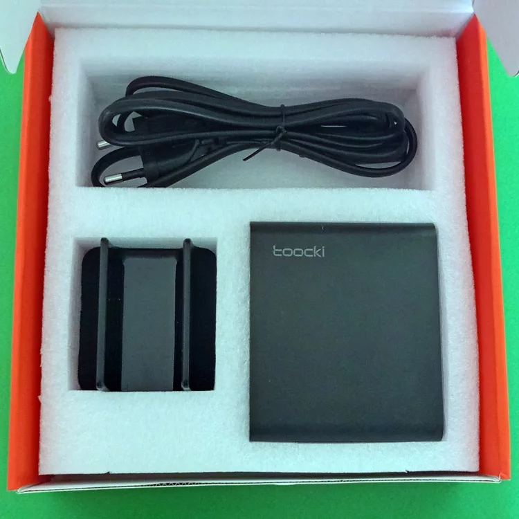 شارژر رومیزی 140 وات 5 پورت توکی مدل TCT140-22 به همراه کابل USB-C