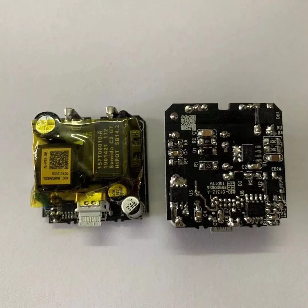 شارژر دیواری مدل 18 وات