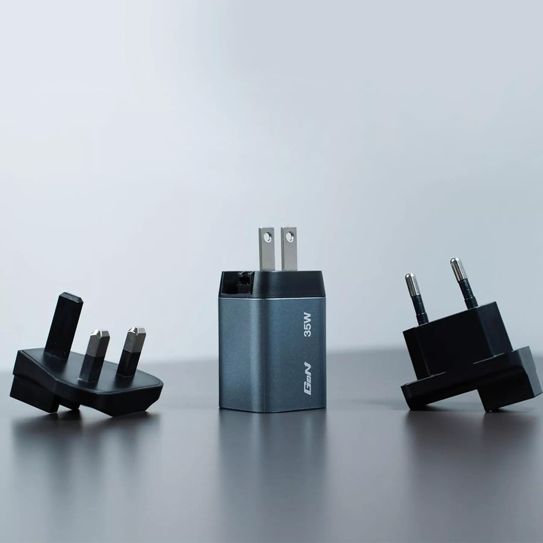 شارژر دیواری 35 وات ورباتیم مدل GaN