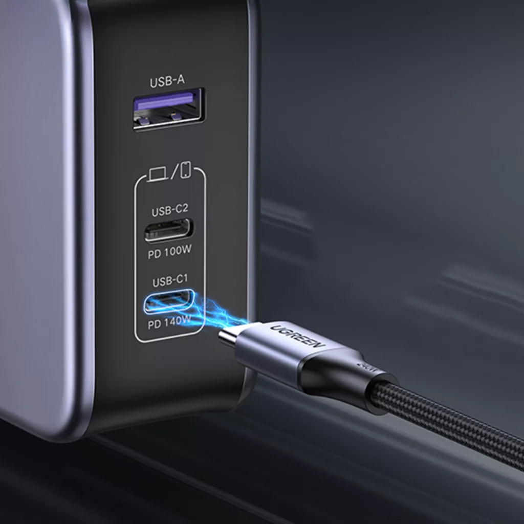 شارژر دیواری 140 وات یوگرین مدل 90549 به همراه کابل USB C