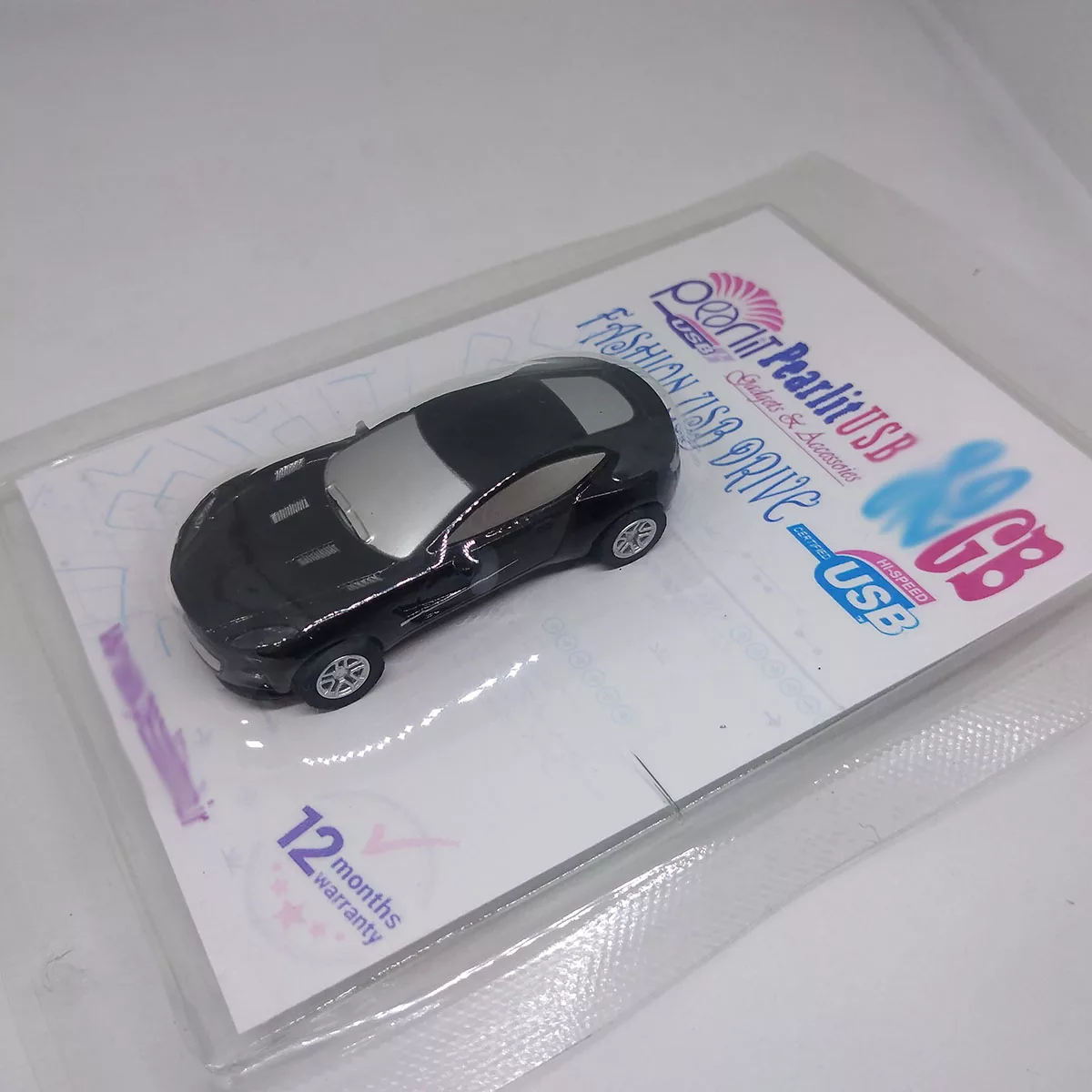 فلش مموری پرلیت یو اس بی طرح ماشین آستون مارتین کد U-82 ظرفیت 16 گیگابایت