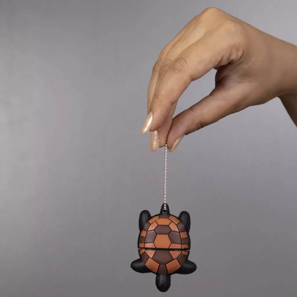 فلش مموری مدل لاک پشت خاکی ظرفیت هشت گیگابایت