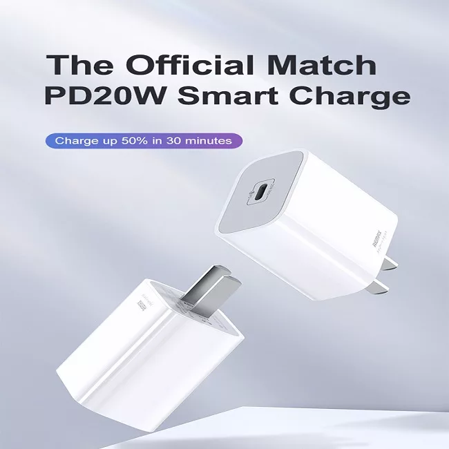 شارژر دیواری ریمکس مدل RP-U68