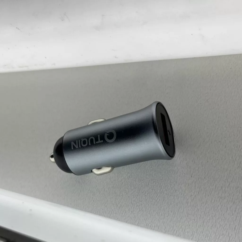 شارژر فندکی 24 وات تیوکین مدل QC02 به همراه کابل تبدیل USB-C