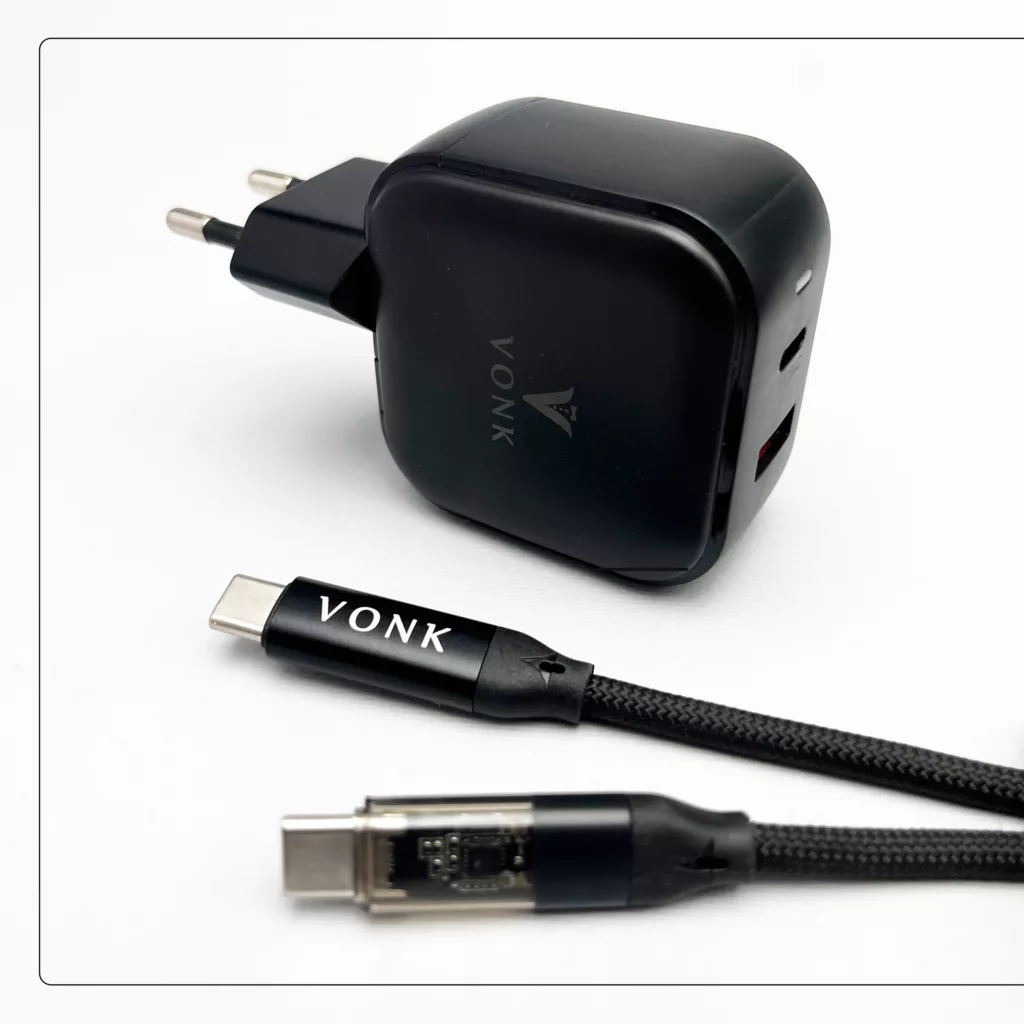 شارژر دیواری 45 وات 2 پورت وونک مدل CA-45 به همراه کابل تبدیل USB‑C