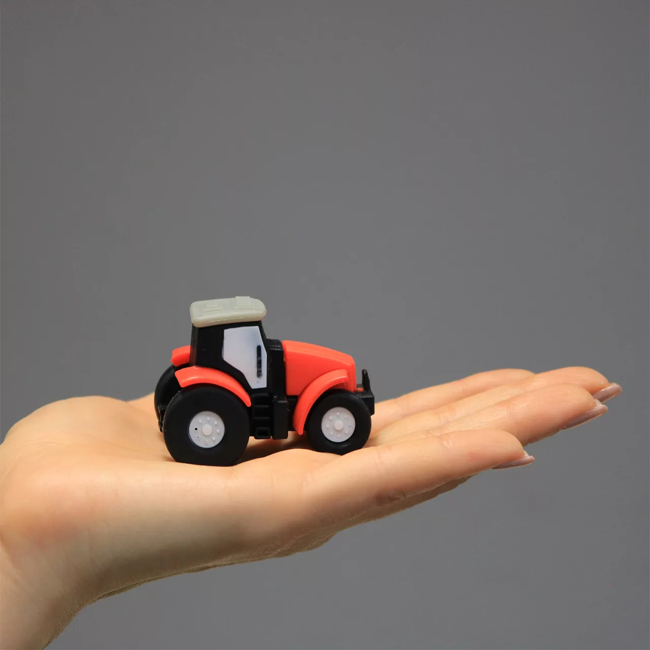 فلش مموری طرح تراکتور مدل UL-Tractor ظرفیت 16 گیگابایت