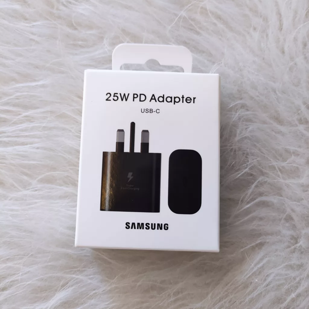 آداپتور شارژر مدل EP-TA800NBEGAE